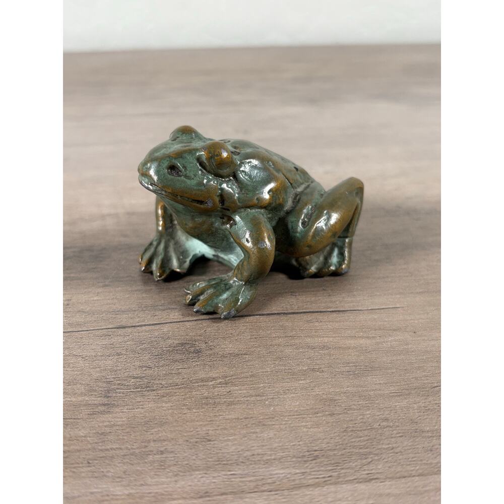 Bronze Frog Figurine Yard Art- Good Luck Vibes‎